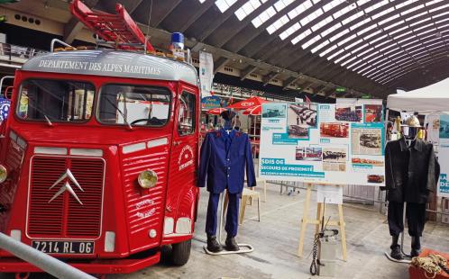 Secours voiture et mannequins